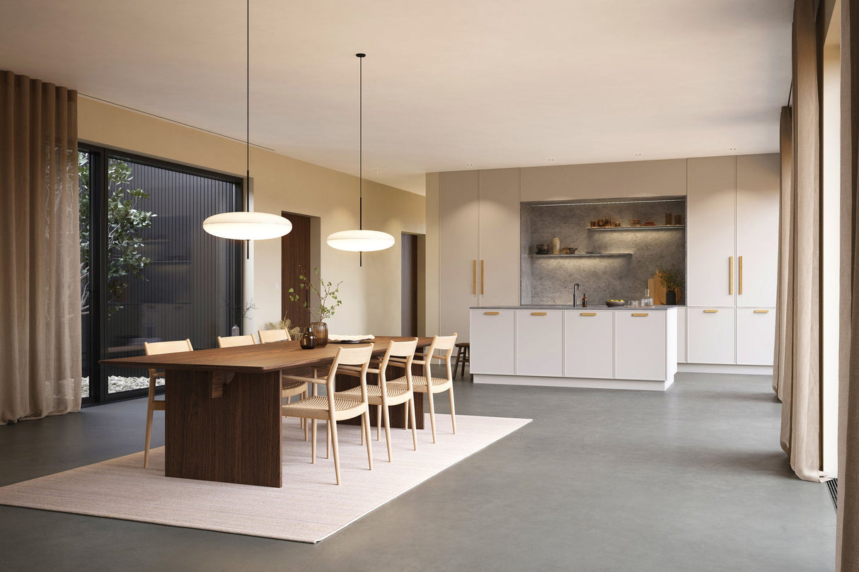 Lacquered Oak Wood "Ante" Drawer Pulls - Euro • Knobs