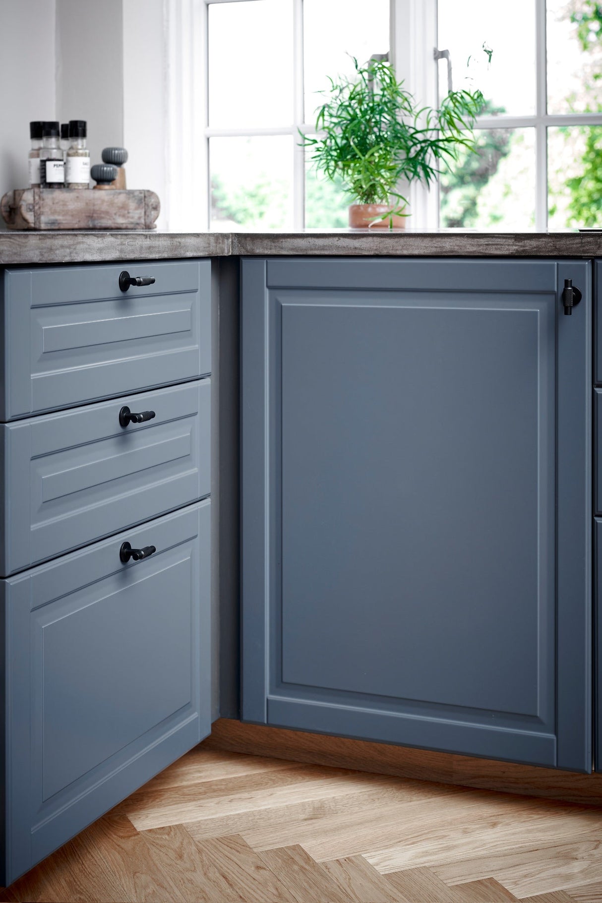 Matte Black "Manor" Knurled Cabinet Knobs and Drawer Pulls - Euro • Knobs