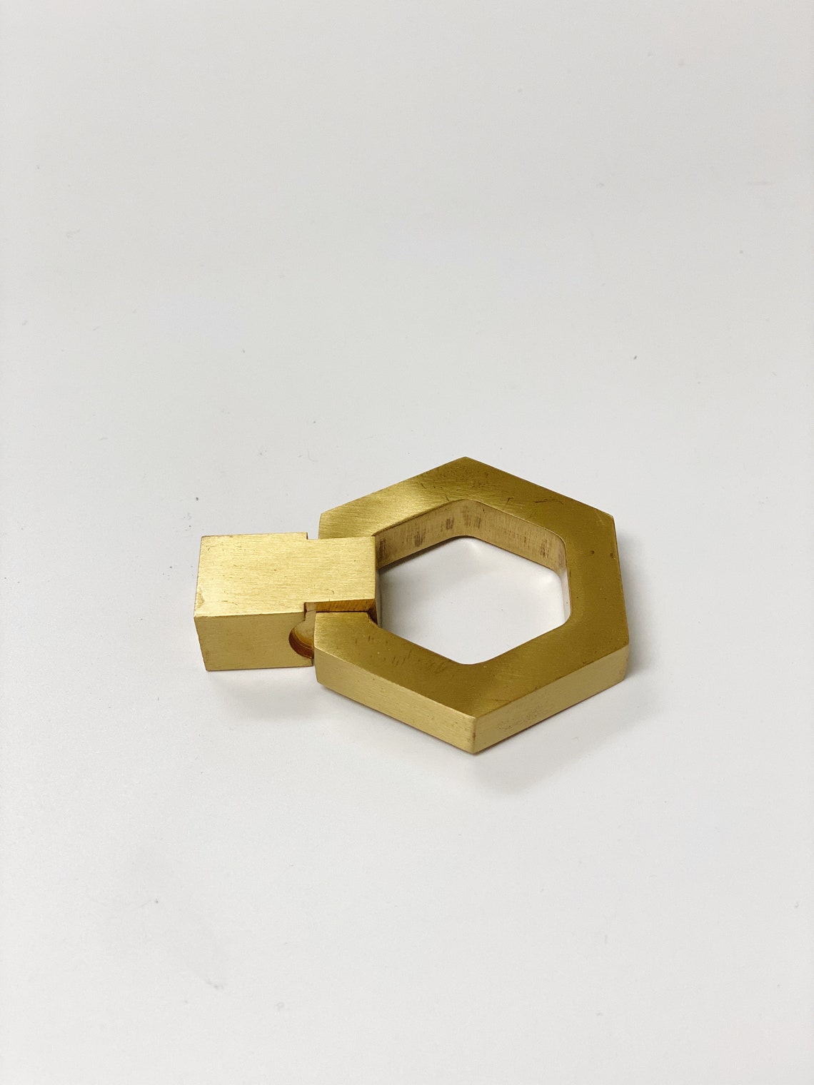 Zimi Satin Brass Hexagon Ring Pull - Forge Hardware Studio