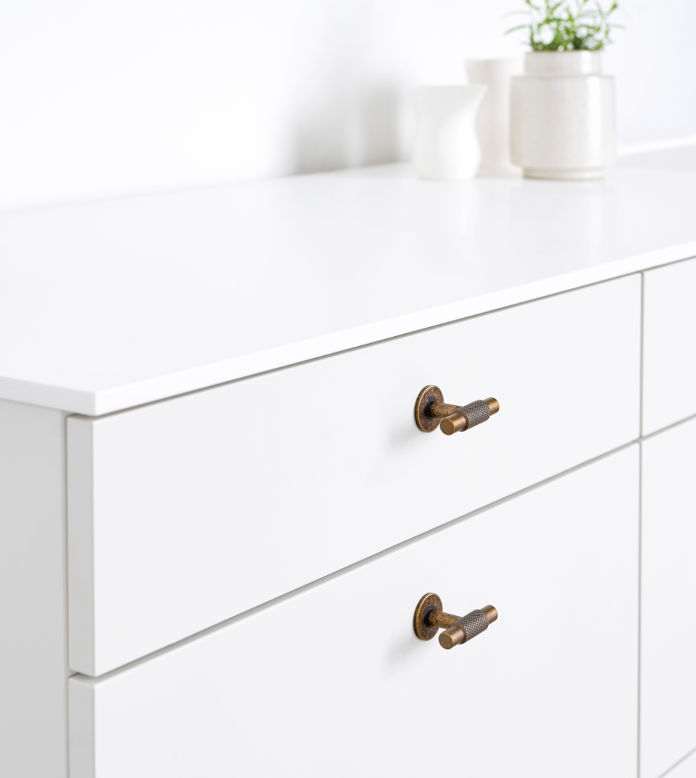Knurled Backplate Antique Bronze Manor Knobs and Drawer Pulls T-Knob Knurled Backplate Antique Bronze Manor Knobs and Drawer Pulls T-Knob