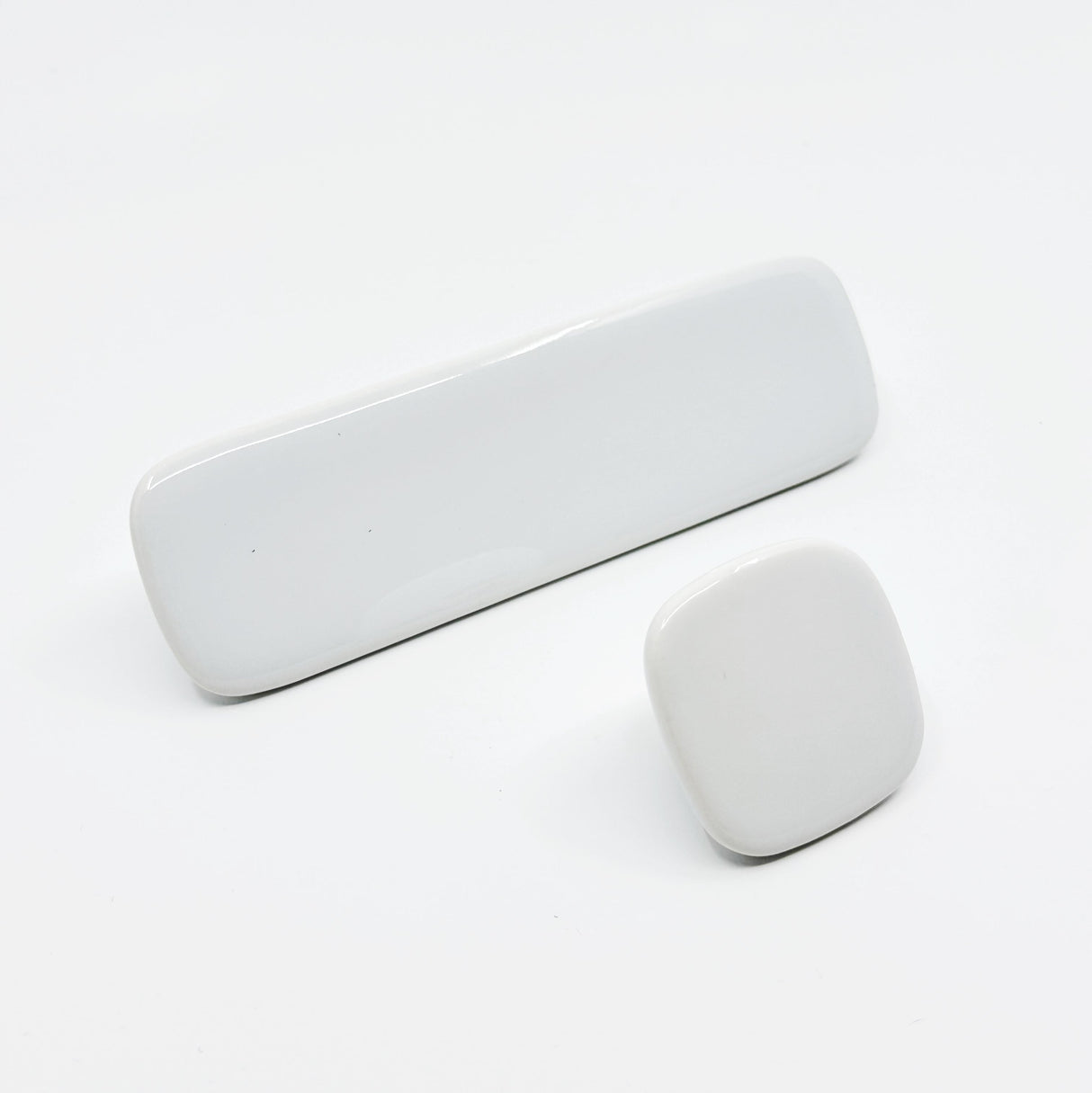 Glossy White "Tabula" Cabinet Knob and Drawer Pull - Euro • Knobs