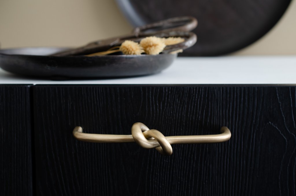 Brushed Unlacquered Brass "Knot" 5 in. Drawer Pull