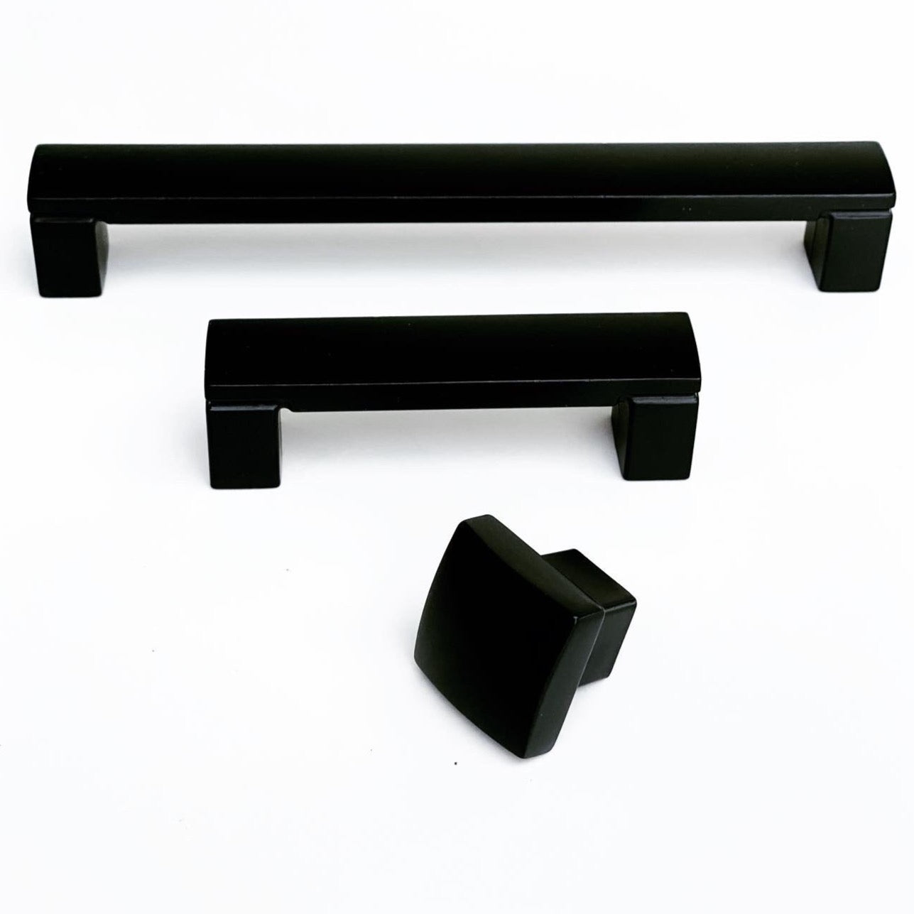 Modern Matte Black Beam Drawer Handles and Cabinet Knob